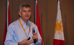 Professor Bill Wieninger, DKI APCSS, facilitating Gulf of Thailand Maritime Initiative 6th Commanders’ Forum in Bangkok, Thailand. (Photo by THAI-MECC)